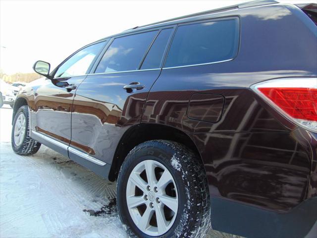 used 2011 Toyota Highlander car, priced at $11,988