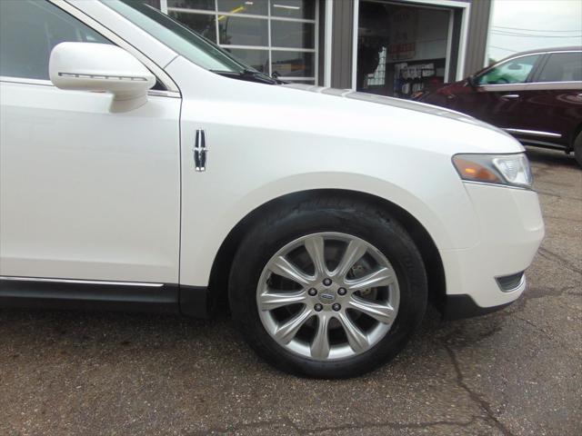 used 2014 Lincoln MKT car, priced at $10,988