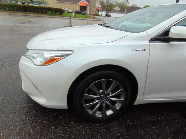used 2015 Toyota Camry Hybrid car, priced at $13,788