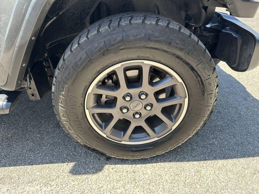 used 2023 Jeep Gladiator car, priced at $28,998