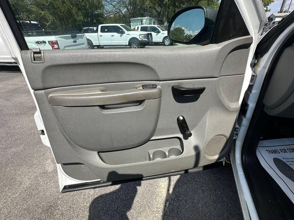 used 2011 Chevrolet Silverado 2500 car, priced at $9,500