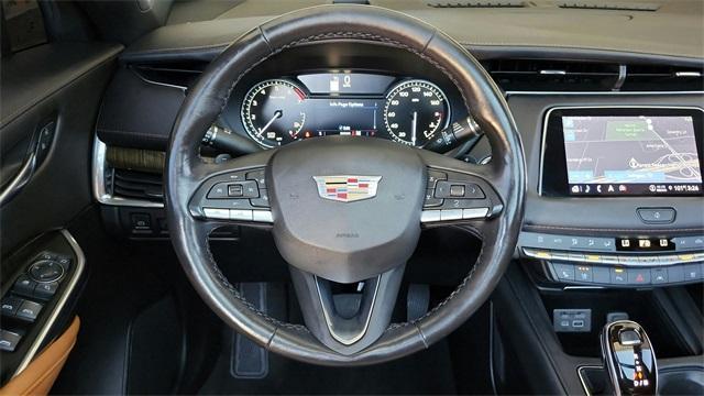 used 2021 Cadillac XT4 car, priced at $27,991