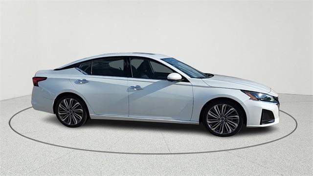 used 2023 Nissan Altima car, priced at $20,991