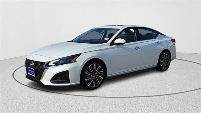 used 2023 Nissan Altima car, priced at $20,991