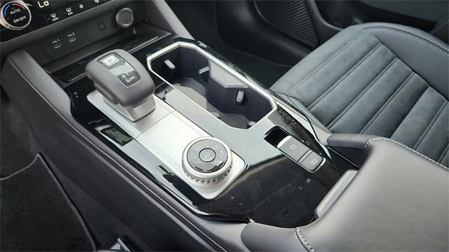 new 2025 Mitsubishi Outlander car, priced at $31,450