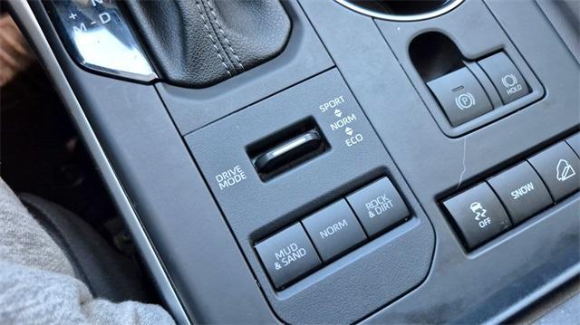 used 2022 Toyota Highlander car, priced at $32,991