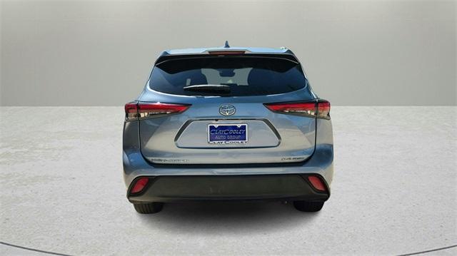 used 2022 Toyota Highlander car, priced at $32,991