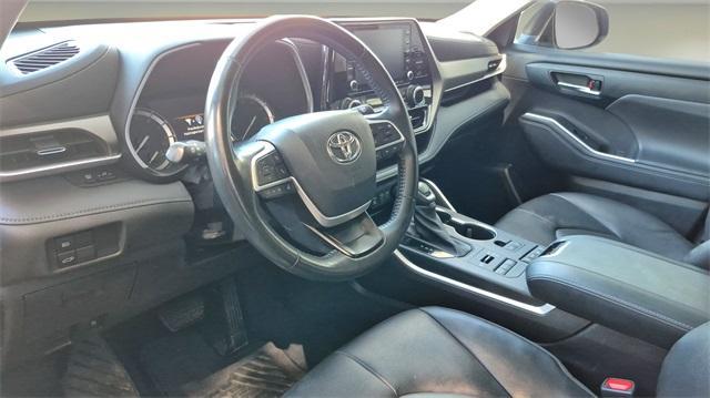 used 2022 Toyota Highlander car, priced at $32,991