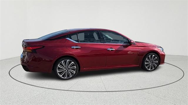 used 2023 Nissan Altima car, priced at $22,991