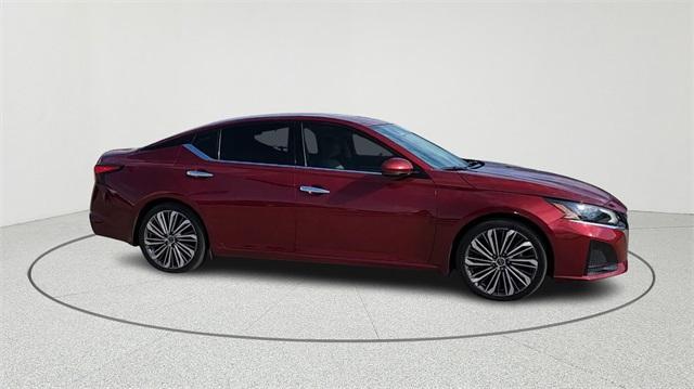 used 2023 Nissan Altima car, priced at $22,991