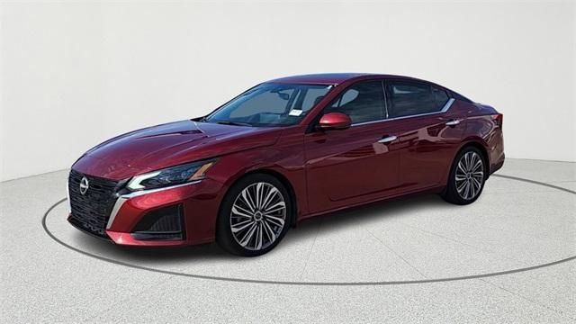 used 2023 Nissan Altima car, priced at $22,991
