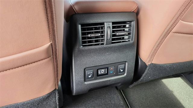 new 2025 Mitsubishi Outlander car, priced at $40,145