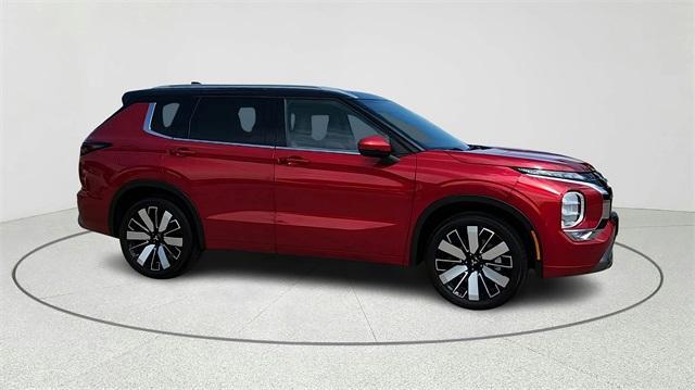 new 2025 Mitsubishi Outlander car, priced at $38,645