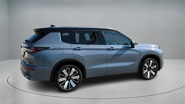new 2025 Mitsubishi Outlander car, priced at $39,995