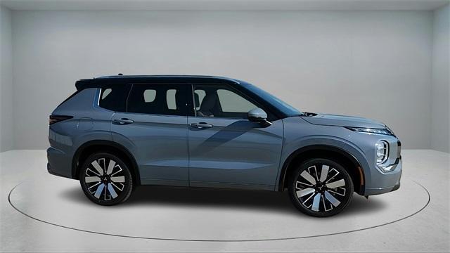 new 2025 Mitsubishi Outlander car, priced at $39,995