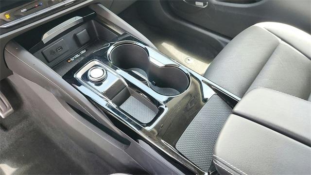 used 2024 Buick Envision car, priced at $29,991