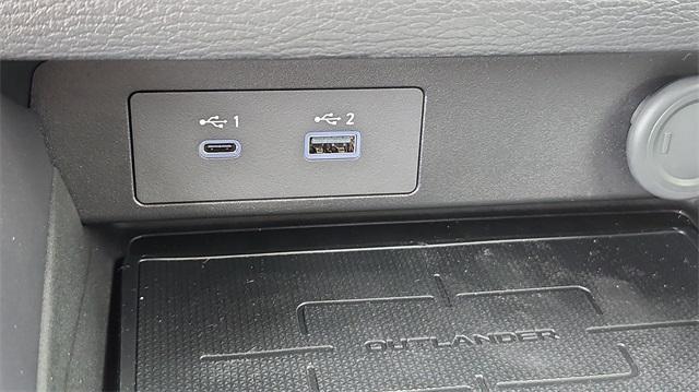new 2025 Mitsubishi Outlander PHEV car, priced at $37,480