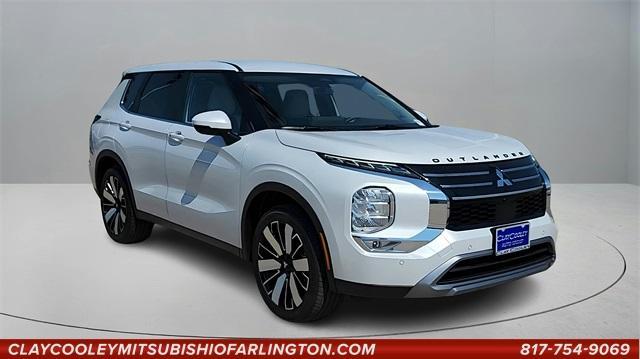 new 2025 Mitsubishi Outlander car, priced at $31,595