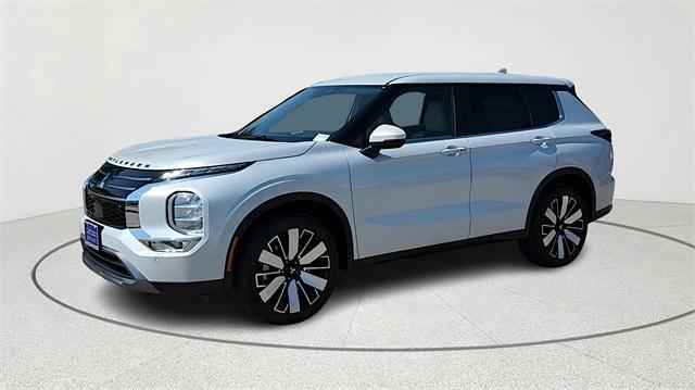 new 2025 Mitsubishi Outlander car, priced at $33,095