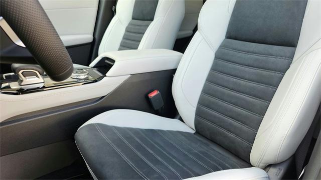 new 2025 Mitsubishi Outlander car, priced at $34,795