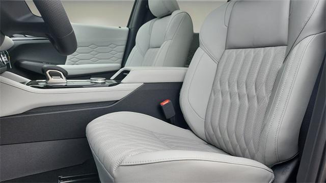 new 2025 Mitsubishi Outlander car, priced at $39,655