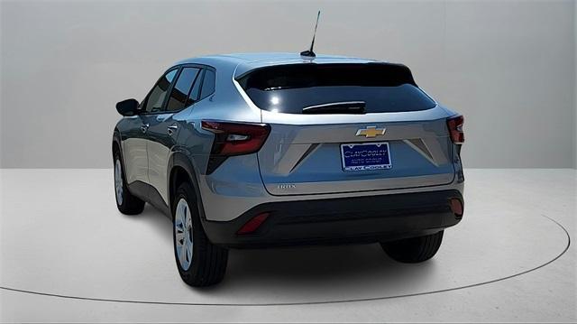 used 2025 Chevrolet Trax car, priced at $21,994