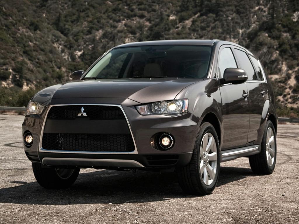 used 2012 Mitsubishi Outlander car, priced at $9,500