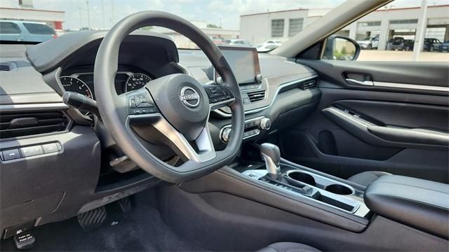 used 2023 Nissan Altima car, priced at $19,991