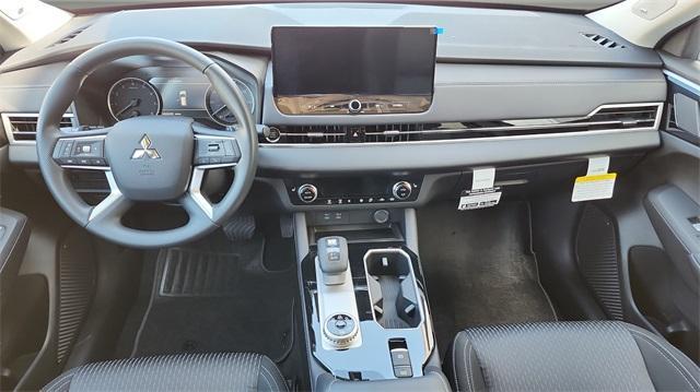 new 2025 Mitsubishi Outlander car, priced at $28,835