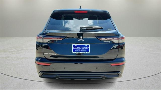 new 2025 Mitsubishi Outlander car, priced at $28,835