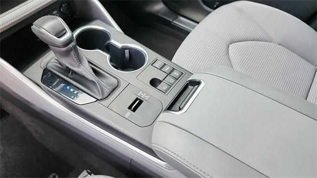 used 2023 Toyota Highlander car, priced at $33,991