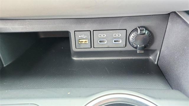 used 2023 Toyota Highlander car, priced at $33,991