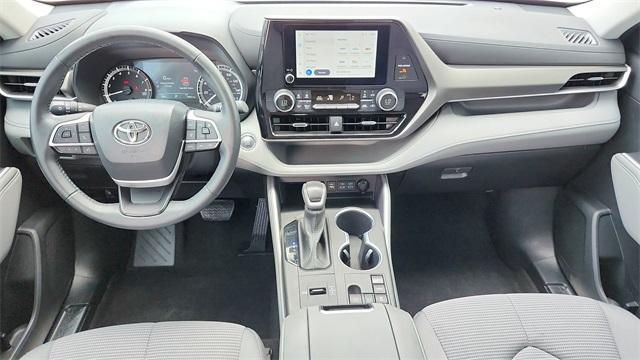 used 2023 Toyota Highlander car, priced at $33,991