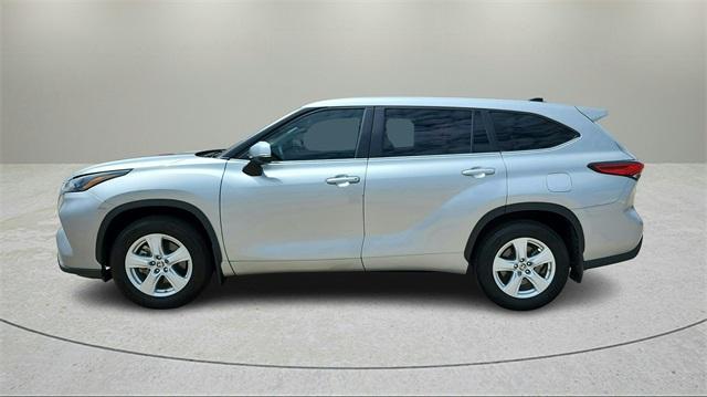 used 2023 Toyota Highlander car, priced at $33,991