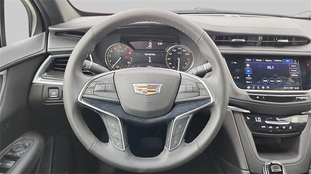 used 2022 Cadillac XT5 car, priced at $29,991