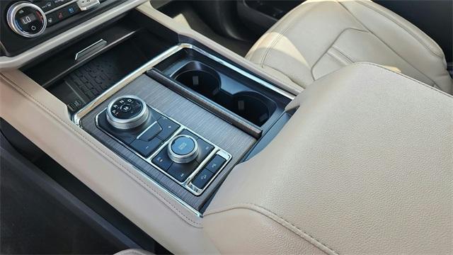 used 2024 Ford Expedition car, priced at $44,991