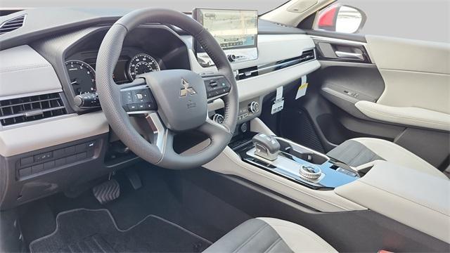 new 2025 Mitsubishi Outlander car, priced at $31,595