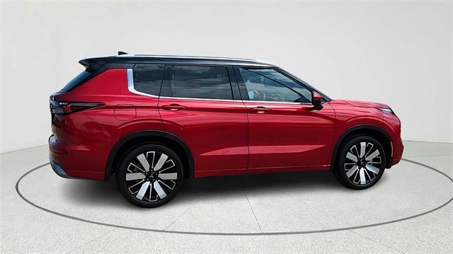 new 2025 Mitsubishi Outlander car, priced at $37,025