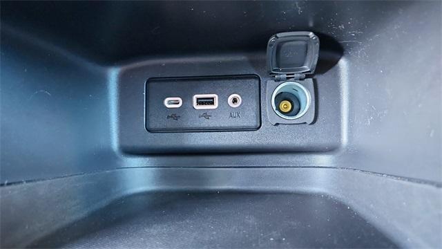used 2023 Chevrolet Equinox car, priced at $19,991