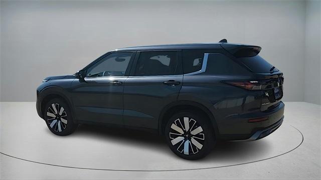 new 2025 Mitsubishi Outlander car, priced at $29,375