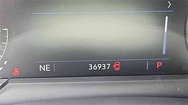 used 2021 Cadillac XT5 car, priced at $26,792