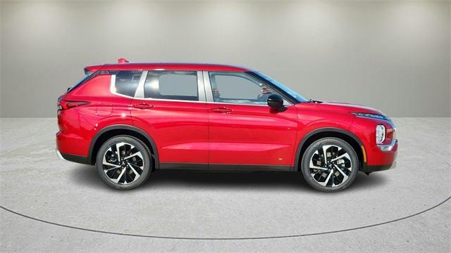 new 2024 Mitsubishi Outlander car, priced at $34,165