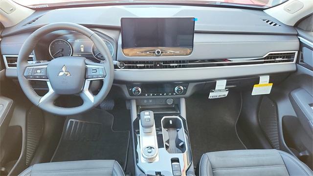new 2025 Mitsubishi Outlander car, priced at $30,680