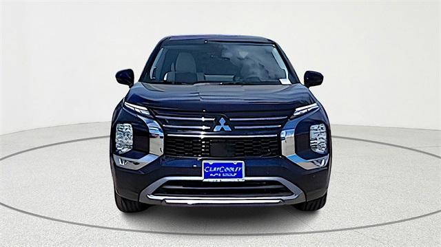 new 2025 Mitsubishi Outlander car, priced at $34,200