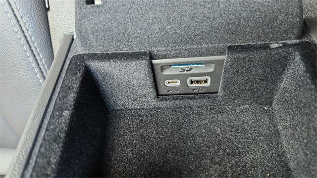 used 2021 Cadillac XT5 car, priced at $26,991