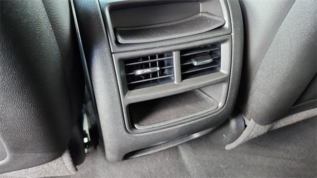used 2021 Cadillac XT5 car, priced at $26,991