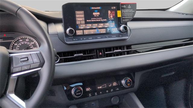 used 2023 Mitsubishi Outlander car, priced at $17,991