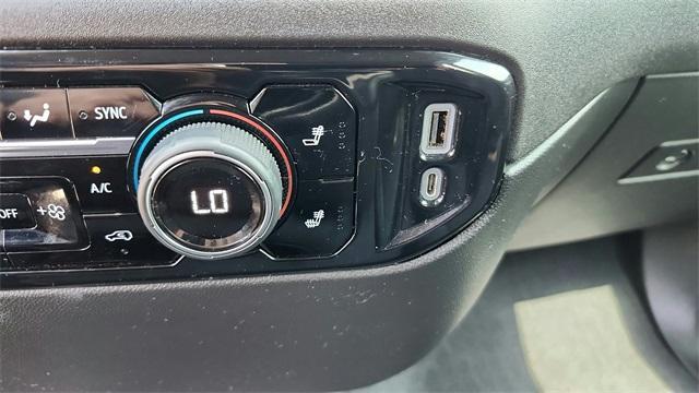used 2022 Chevrolet Silverado 1500 car, priced at $32,991