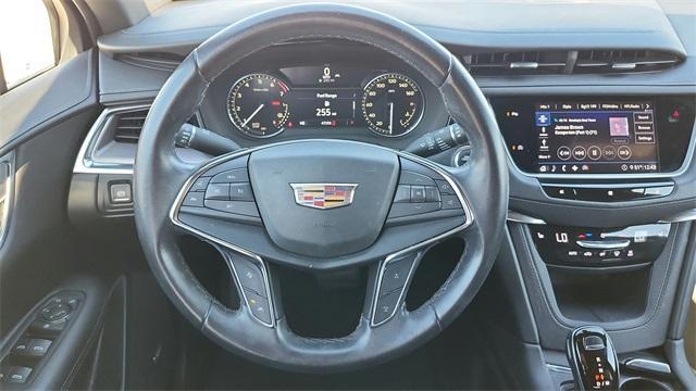 used 2020 Cadillac XT5 car, priced at $25,991