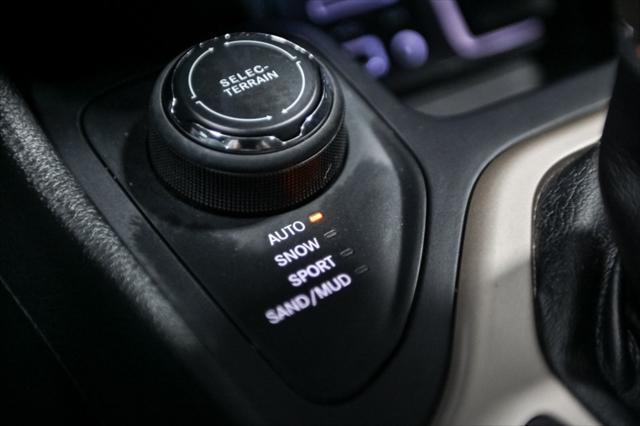 used 2015 Jeep Cherokee car, priced at $12,985